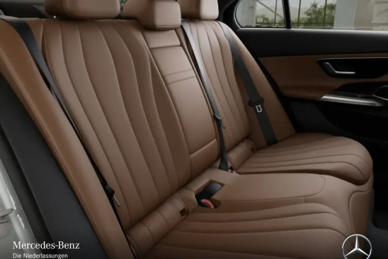 Mercedes-Benz E 400 din 2024 cu 22.852 km - oferta MER164339 - foto 11