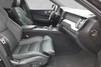 Volvo XC60 din 2024 cu 25.990 km - oferta VOL164341 - foto 3