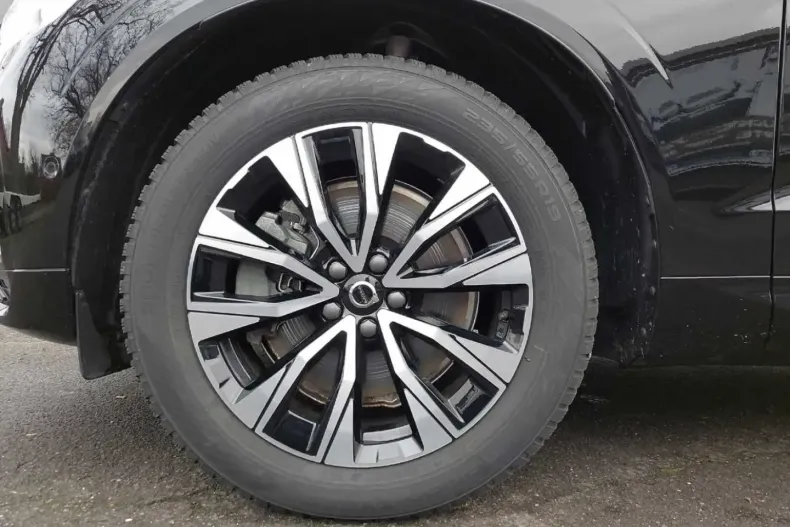 Volvo XC60 din 2024 cu 25.990 km - oferta VOL164341 - foto 9