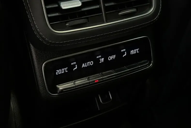 Mercedes-Benz GLE 63 AMG din 2021 cu 58.000 km - oferta MER164346 - foto 27