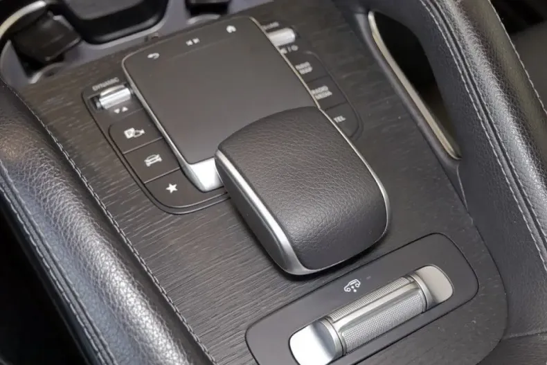 Mercedes-Benz GLE 400 din 2024 cu 66.390 km - oferta MER164348 - foto 19