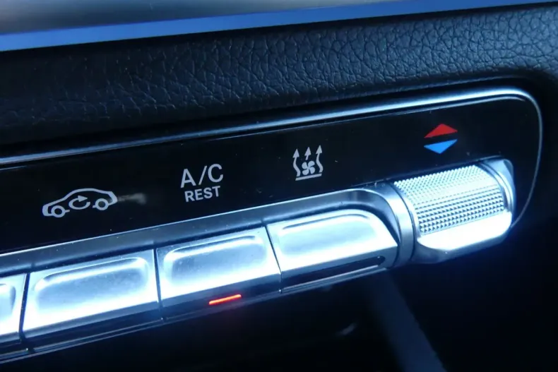 Mercedes-Benz GLE 450 din 2024 cu 48.946 km - oferta MER164369 - foto 18