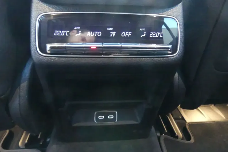 Mercedes-Benz GLE 450 din 2024 cu 48.946 km - oferta MER164369 - foto 22