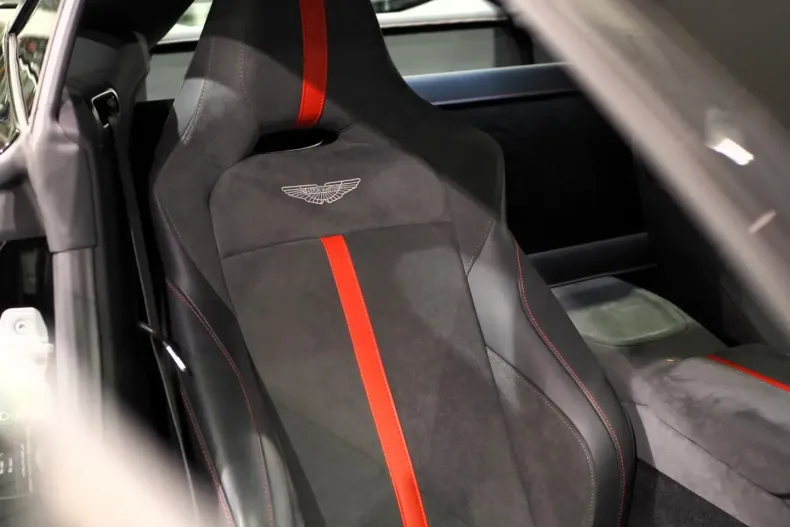 Aston Martin V8 Vantage din 2023 cu 12.800 km - oferta AST164401 - foto 12