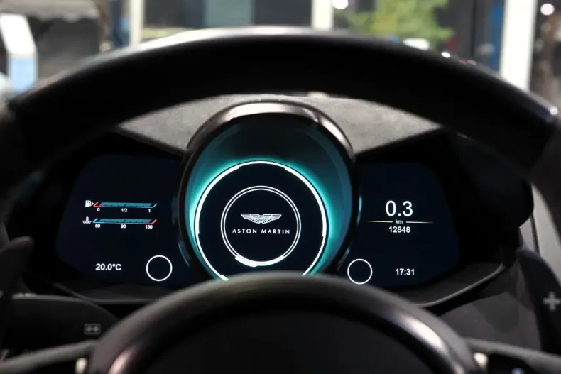 Aston Martin V8 Vantage din 2023 cu 12.800 km - oferta AST164401 - foto 13