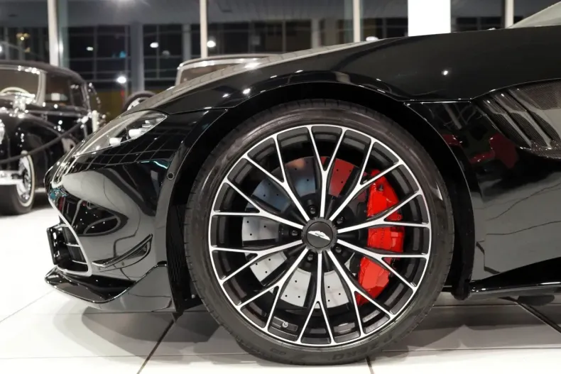 Aston Martin V8 Vantage din 2023 cu 12.800 km - oferta AST164401 - foto 24