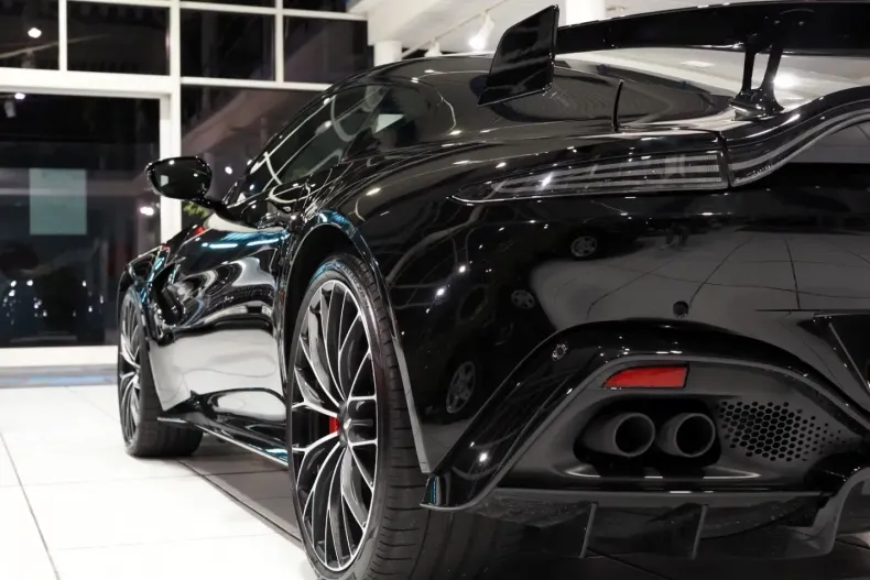 Aston Martin V8 Vantage din 2023 cu 12.800 km - oferta AST164401 - foto 37