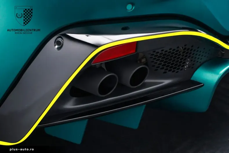 Aston Martin V8 Vantage din 2023 cu 24.334 km - oferta AST164402 - foto 18