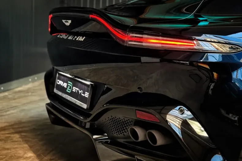 Aston Martin V8 Vantage din 2023 cu 13.144 km - oferta AST164407 - foto 6