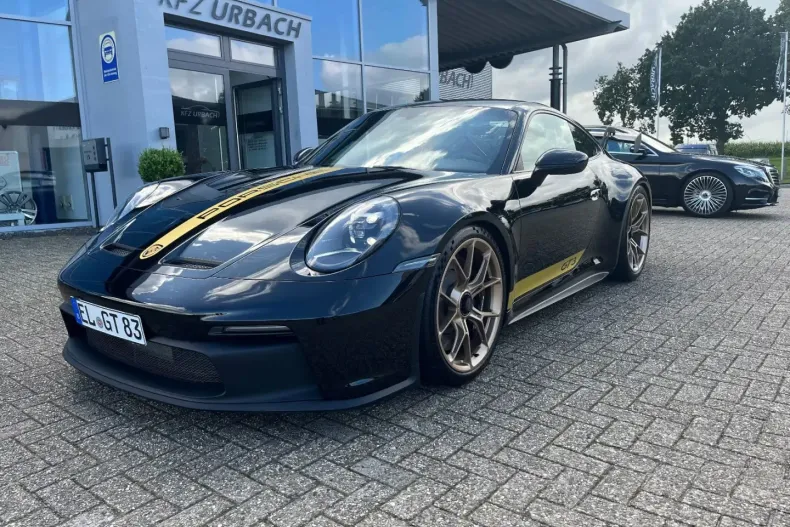 Porsche 992 din 2022 cu 15.500 km - oferta POR164452 - foto 1