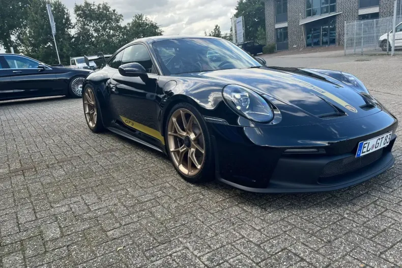Porsche 992 din 2022 cu 15.500 km - oferta POR164452 - foto 3