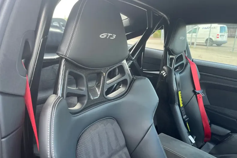 Porsche 992 din 2022 cu 15.500 km - oferta POR164452 - foto 15