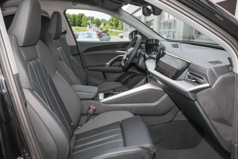 Audi Q5 din 2025 cu 6.000 km - oferta AUD164454 - foto 9