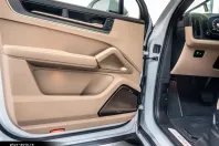 Porsche Cayenne din 2025 cu 16.990 km - oferta POR164456 - foto 30