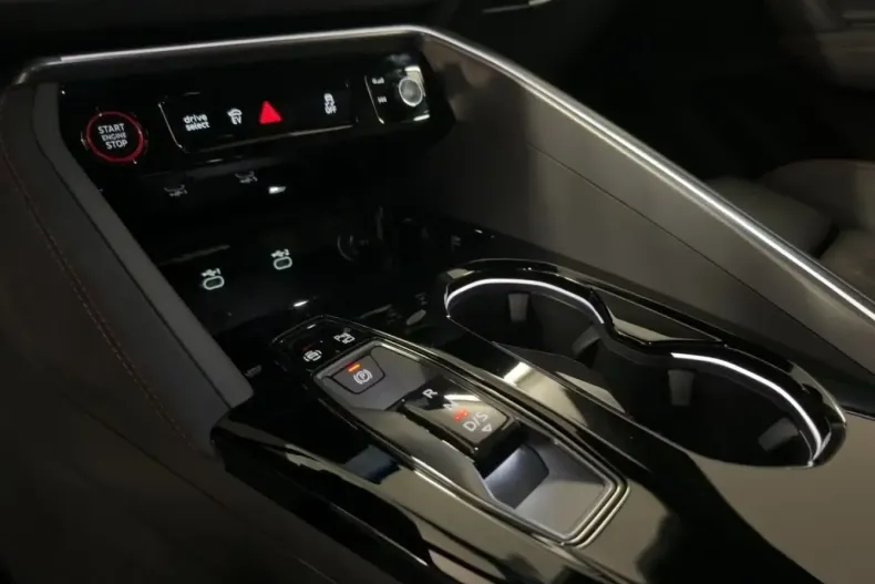 Audi Q5 din 2025 cu 6.000 km - oferta AUD164458 - foto 15