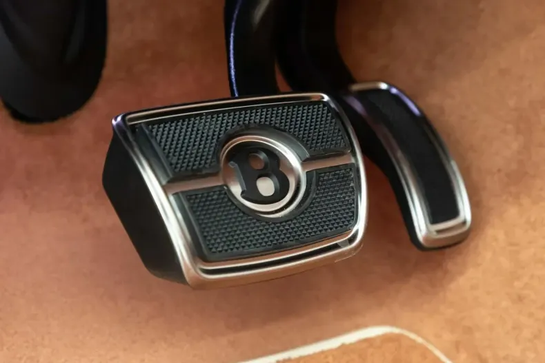 Bentley Bentayga din 2024 cu 4.000 km - oferta BEN164462 - foto 15