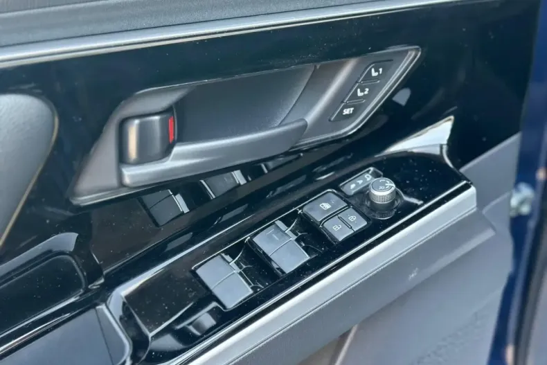 Toyota bZ4X din 2025 cu 16.000 km - oferta TOY164469 - foto 10