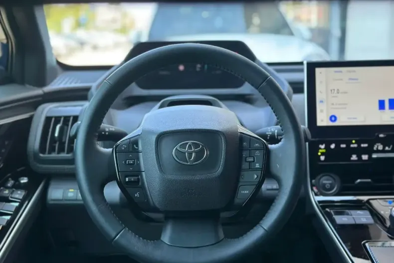 Toyota bZ4X din 2025 cu 16.000 km - oferta TOY164469 - foto 16