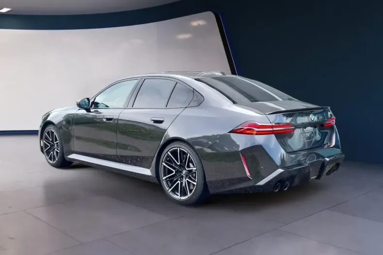 BMW M5 din 2025 cu 4.162 km - oferta BMW164472 - foto 4