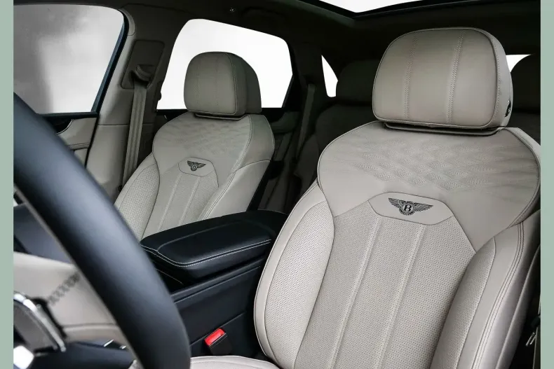 Bentley Bentayga din 2024 cu 4.590 km - oferta BEN164476 - foto 11