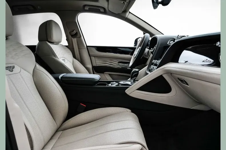 Bentley Bentayga din 2024 cu 4.590 km - oferta BEN164476 - foto 13