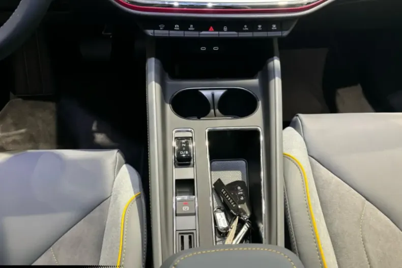 Skoda Enyaq din 2024 cu 144 km - oferta SKO164485 - foto 11