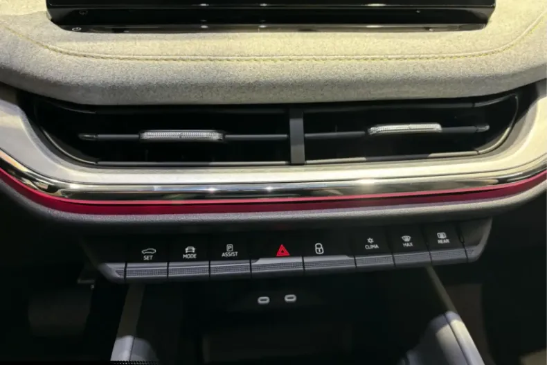 Skoda Enyaq din 2024 cu 144 km - oferta SKO164485 - foto 12