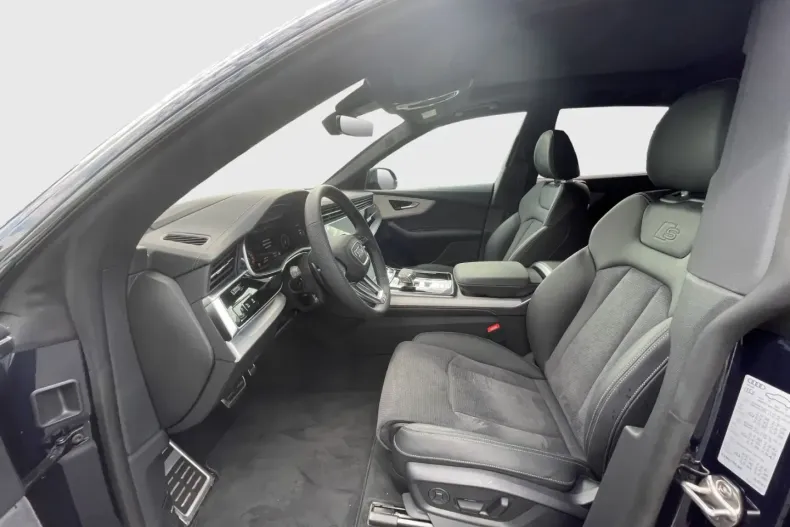 Audi SQ8 din 2024 cu 13.900 km - oferta AUD164492 - foto 5