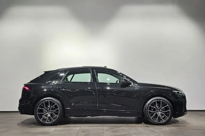 Audi SQ8 din 2024 cu 34.000 km - oferta AUD164496 - foto 6