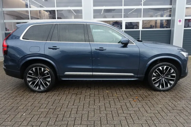 Volvo XC90 din 2025 cu 26.752 km - oferta VOL164500 - foto 8