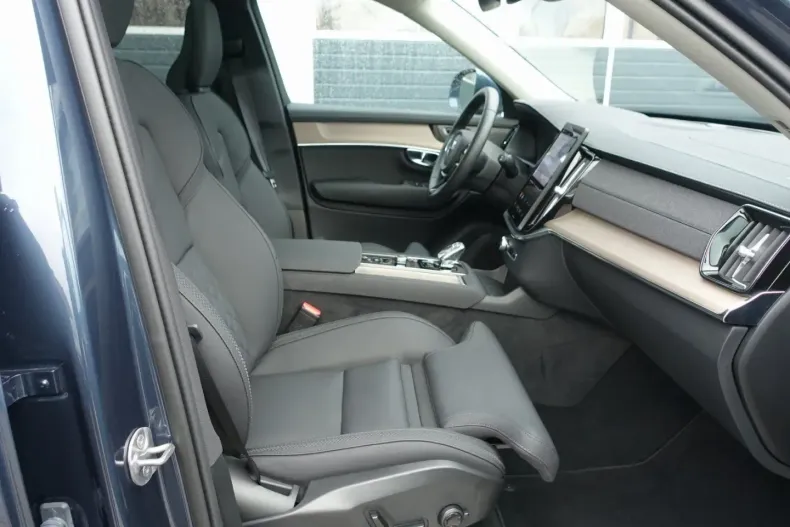 Volvo XC90 din 2025 cu 26.752 km - oferta VOL164500 - foto 10