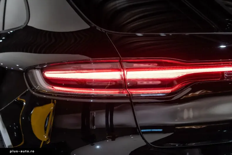 Porsche Macan din 2024 cu 30.658 km - oferta POR164502 - foto 10