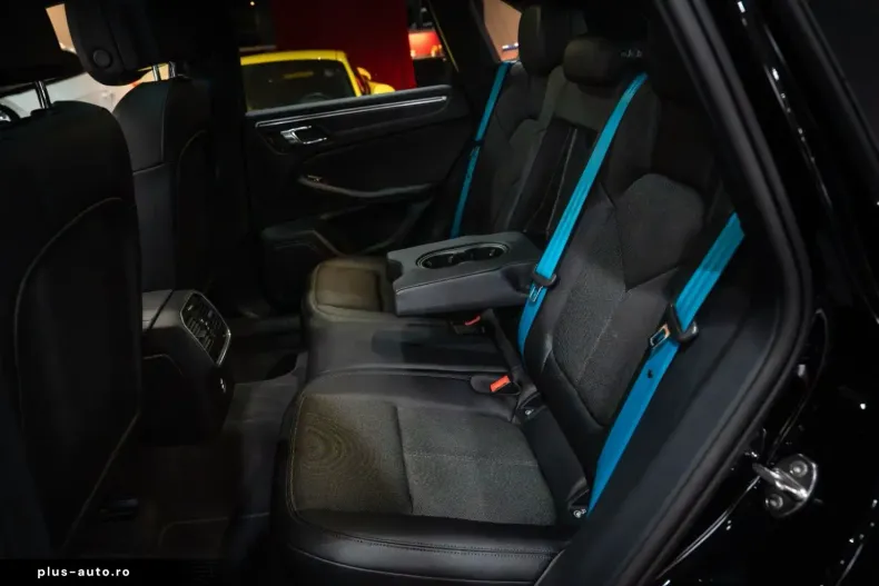Porsche Macan din 2024 cu 30.658 km - oferta POR164502 - foto 13