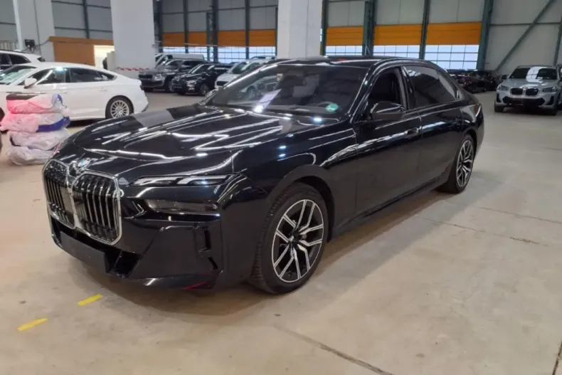 BMW 740 din 2025 cu 20.000 km - oferta BMW164514 - foto 2