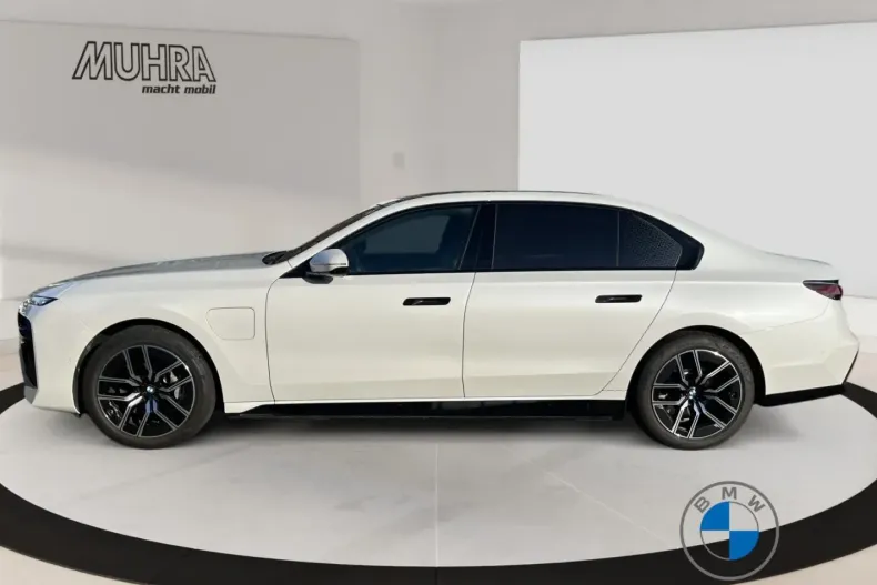 BMW 750 din 2024 cu 27.792 km - oferta BMW164518 - foto 3