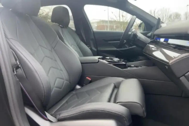 BMW 540 din 2024 cu 10.195 km - oferta BMW164529 - foto 13