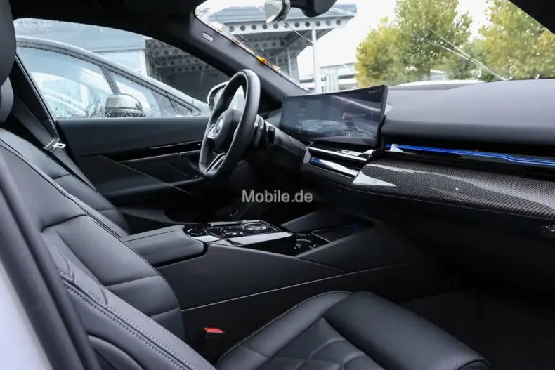 BMW 520 din 2025 cu 25.940 km - oferta BMW164530 - foto 4