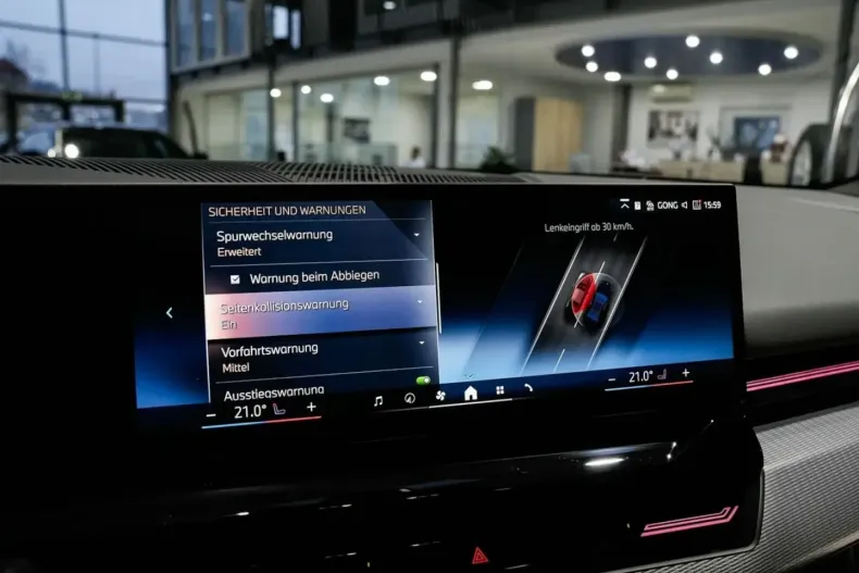 BMW 520 din 2024 cu 13.190 km - oferta BMW164534 - foto 24