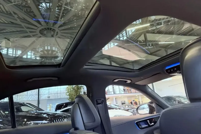 Mercedes-Benz C 200 din 2024 cu 14.800 km - oferta MER164541 - foto 6