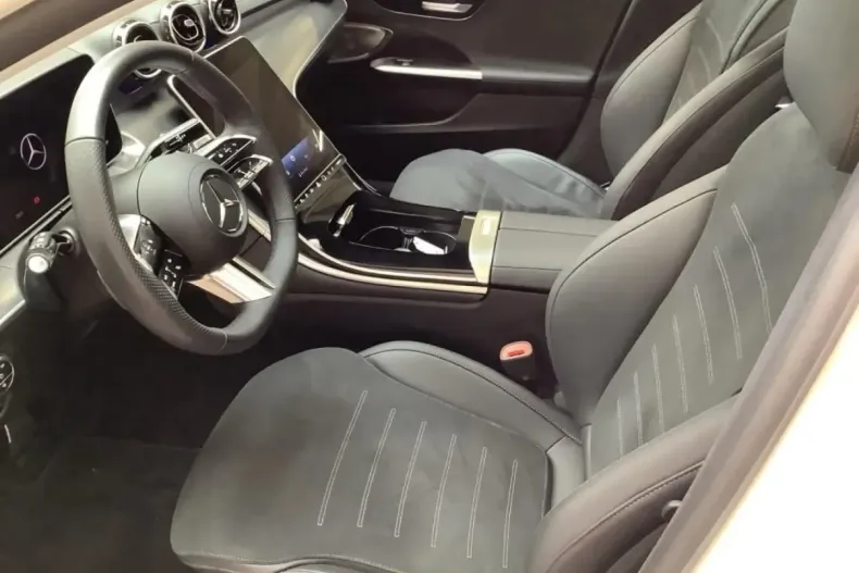 Mercedes-Benz C 300 din 2024 cu 25.335 km - oferta MER164544 - foto 8