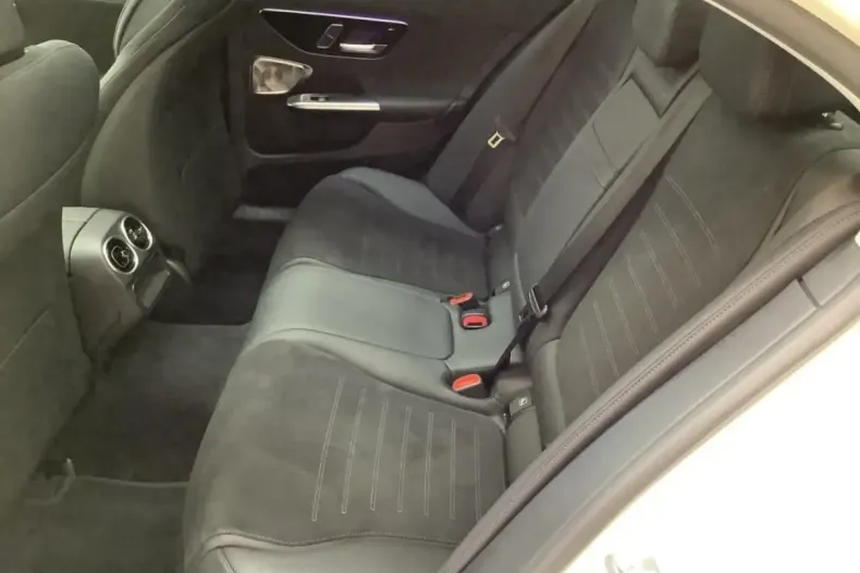 Mercedes-Benz C 300 din 2024 cu 25.335 km - oferta MER164544 - foto 14