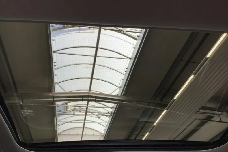 Mercedes-Benz C 300 din 2024 cu 25.335 km - oferta MER164544 - foto 18