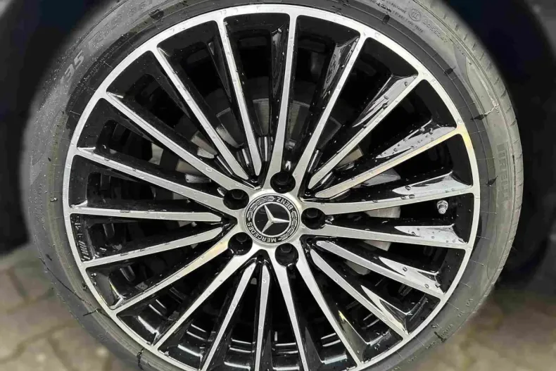 Mercedes-Benz C 200 din 2024 cu 3.947 km - oferta MER164545 - foto 7