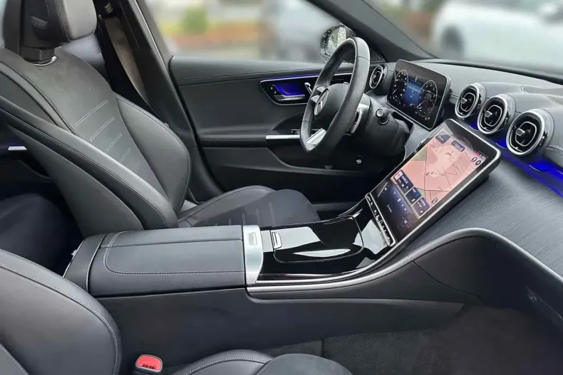 Mercedes-Benz C 200 din 2024 cu 3.947 km - oferta MER164545 - foto 11