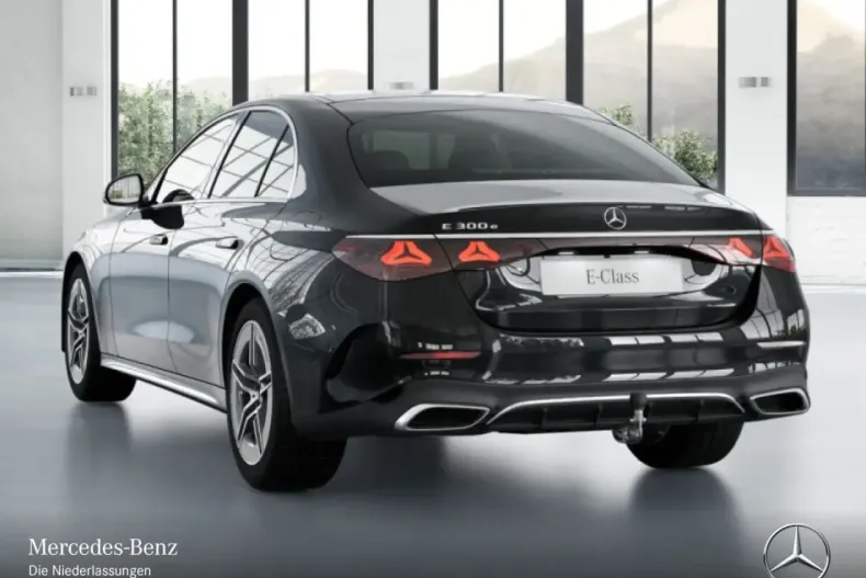 Mercedes-Benz E 300 din 2024 cu 11.653 km - oferta MER164560 - foto 23