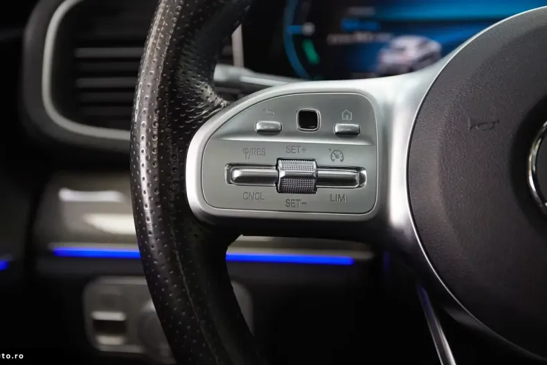 Mercedes-Benz GLE 400 din 2021 cu 75.133 km - oferta MER164563 - foto 16