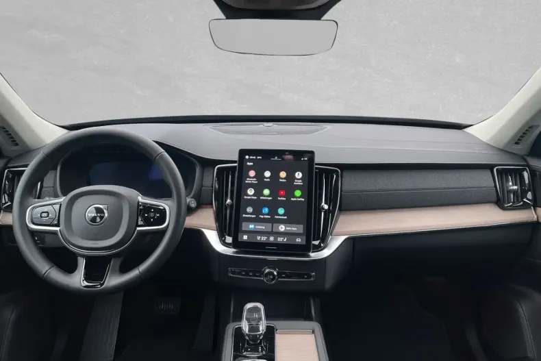 Volvo XC90 din 2025 cu 23.000 km - oferta VOL164564 - foto 4