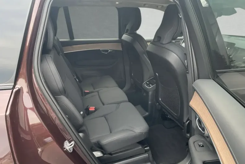 Volvo XC90 din 2025 cu 23.000 km - oferta VOL164564 - foto 7