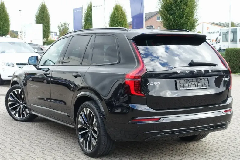 Volvo XC90 din 2025 cu 15.091 km - oferta VOL164565 - foto 3