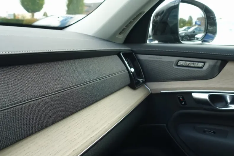 Volvo XC90 din 2025 cu 15.091 km - oferta VOL164565 - foto 22